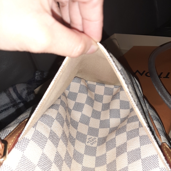 LV AZUR - Picture 16 of 16